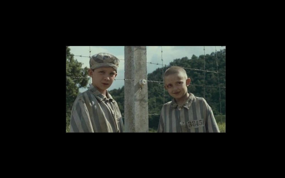 《穿条纹睡衣的男孩》：独特的叙事视角，反衬出战争的残酷无情
