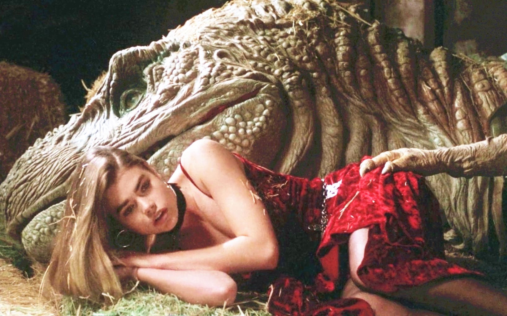 【吐嚎】少女与5米高恐龙恋爱， 26年前低成本影片两位主演如今成为巨星